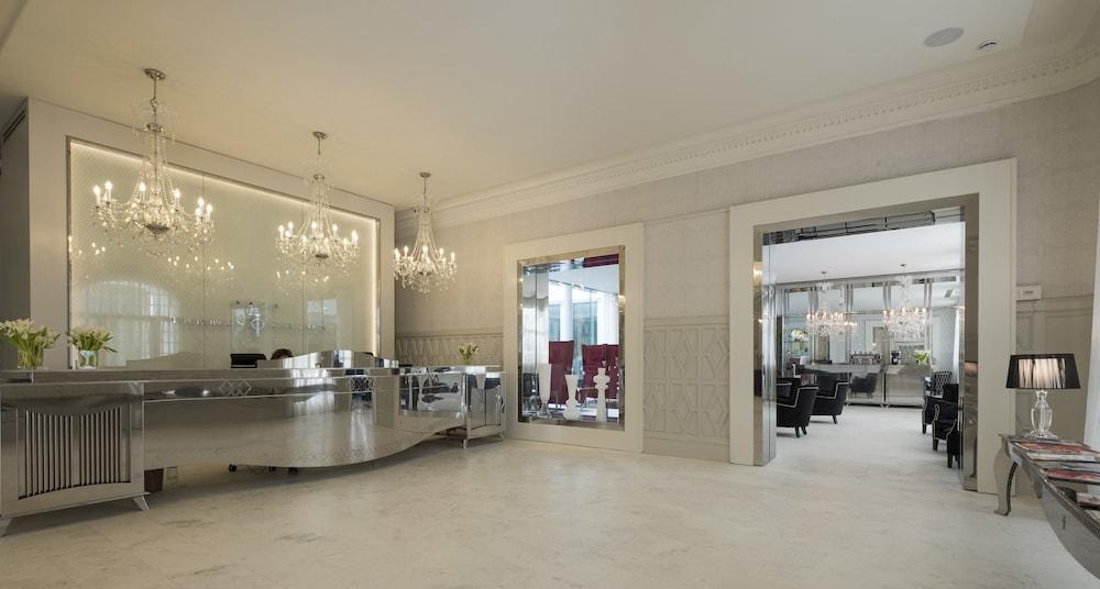 Hotel Balneari Termes Orion Santa Coloma De Farners Exterior photo