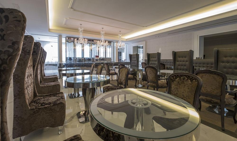 Hotel Balneari Termes Orion Santa Coloma De Farners Exterior photo