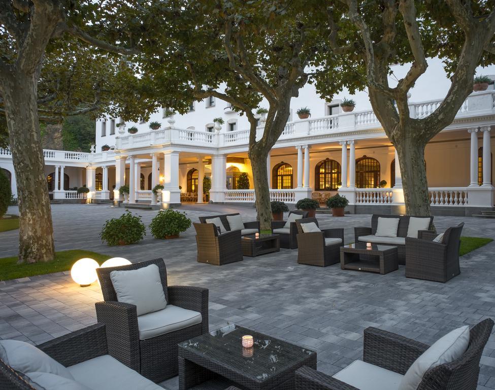 Hotel Balneari Termes Orion Santa Coloma De Farners Exterior photo
