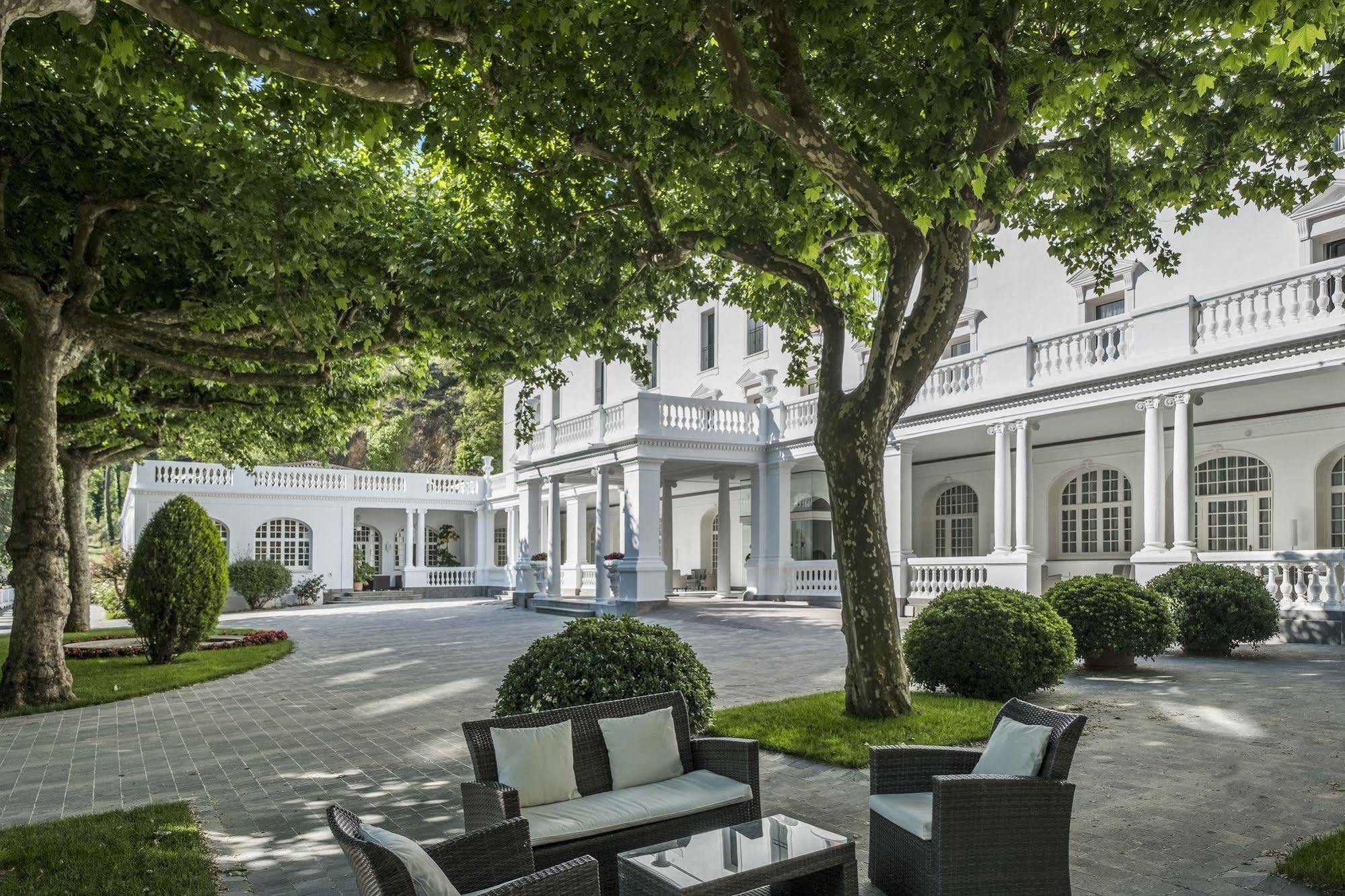 Hotel Balneari Termes Orion Santa Coloma De Farners Exterior photo